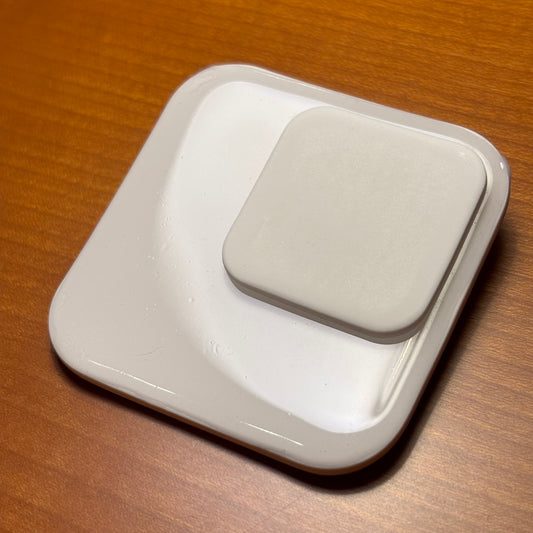 CHANEL broche blanco