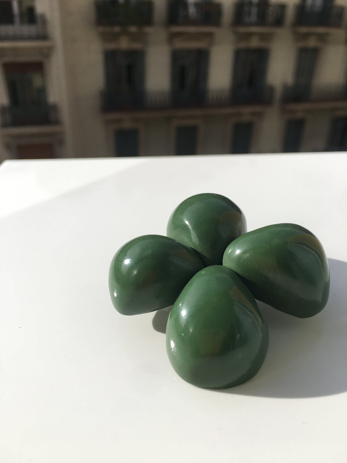 Broche TATÚ verde