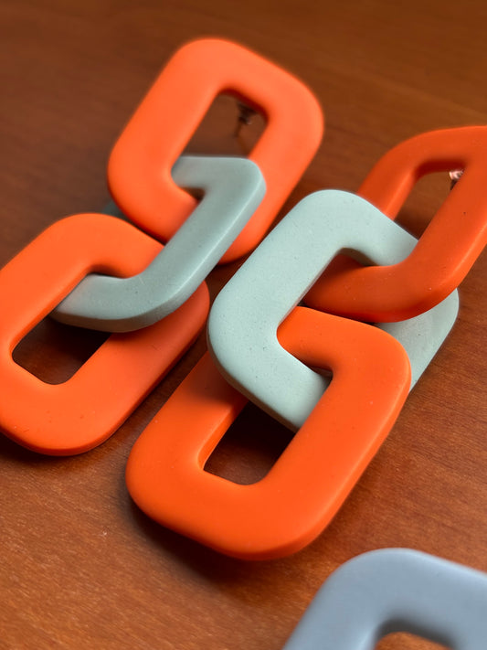 Cadena ooo naranja y azul claro